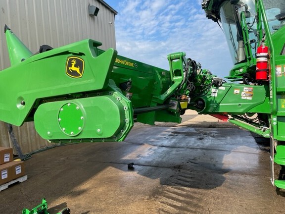 2023 John Deere C12F Header Corn Head