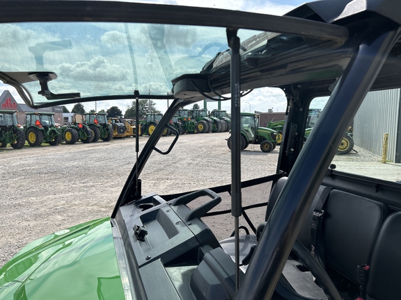 2023 John Deere XUV 835M ATV