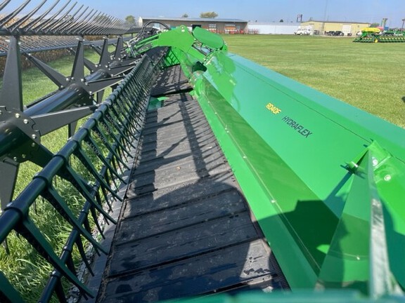 2023 John Deere RD40F Header Combine