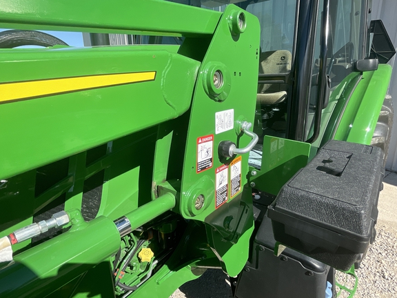 2022 John Deere 520M Loader