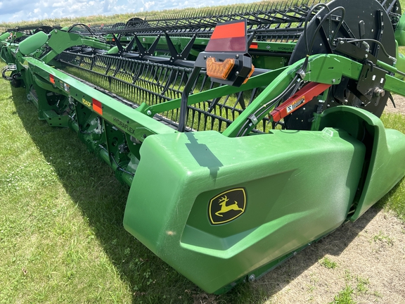 2022 John Deere RD40F Header Combine