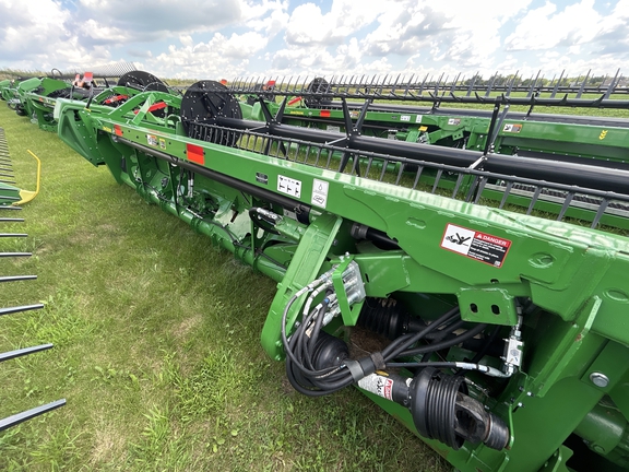 2022 John Deere RD40F Header Combine