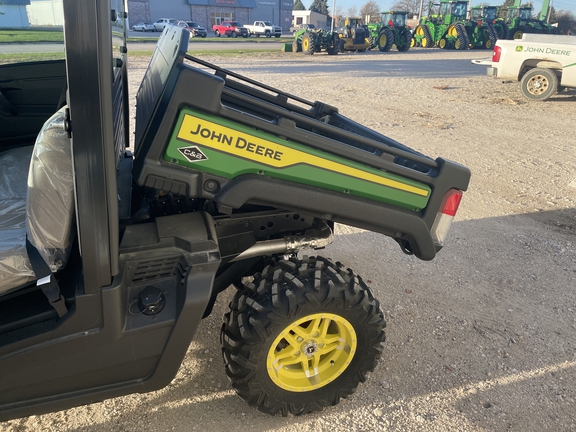 2023 John Deere XUV 835R ATV