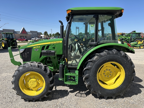 2024 John Deere 5075E Tractor