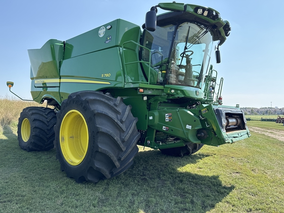 2022 John Deere S780 Combine