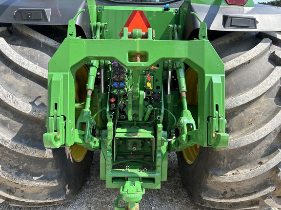 2023 John Deere 8R 410 Tractor