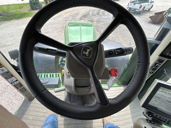 2023 John Deere 8R 410 Tractor