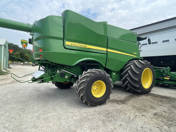 2023 John Deere S790 Combine