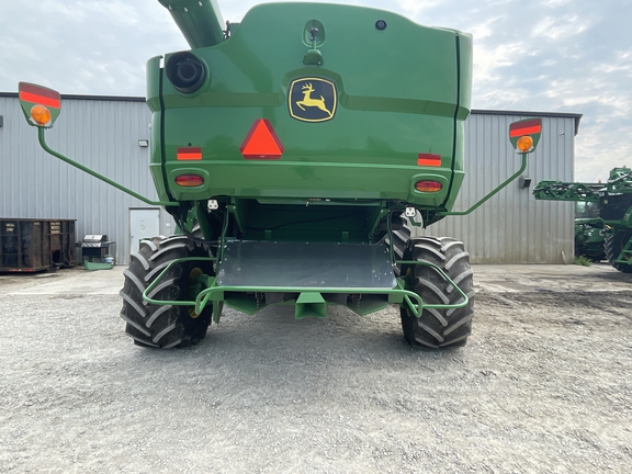 2023 John Deere S790 Combine