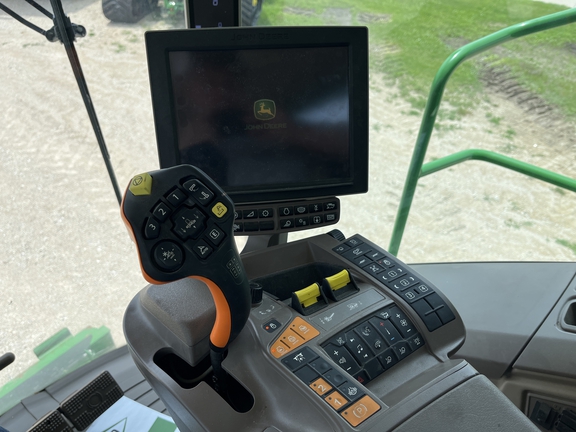 2023 John Deere S790 Combine