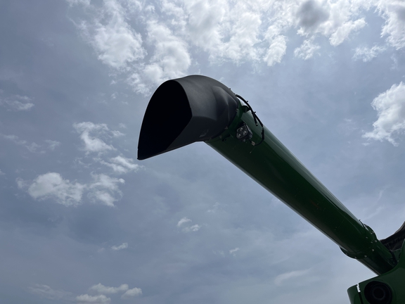 2023 John Deere S790 Combine