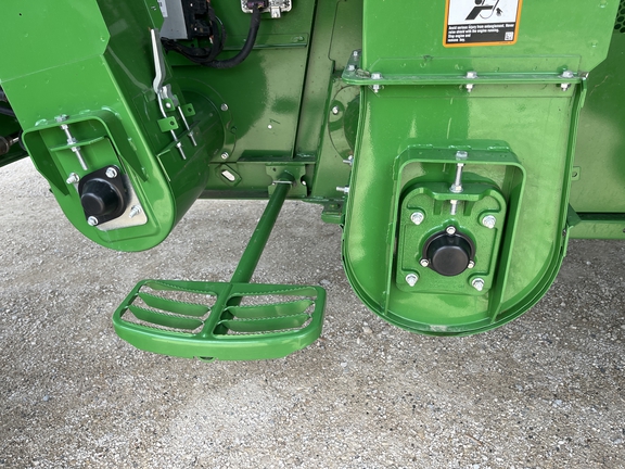 2023 John Deere S790 Combine