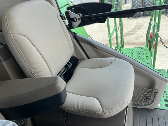 2023 John Deere S790 Combine