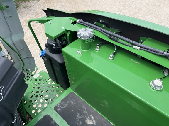 2023 John Deere S790 Combine