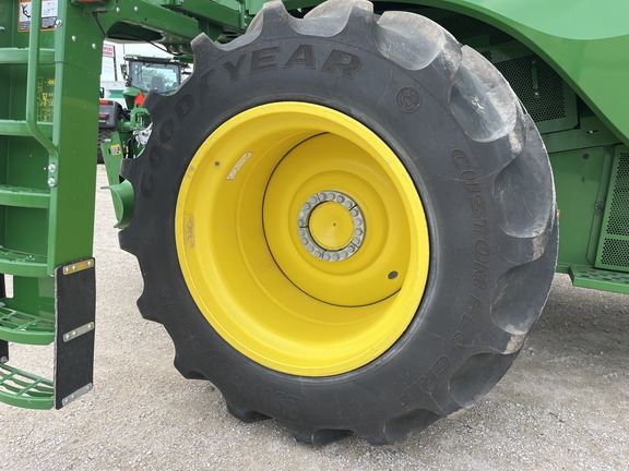 2023 John Deere S790 Combine