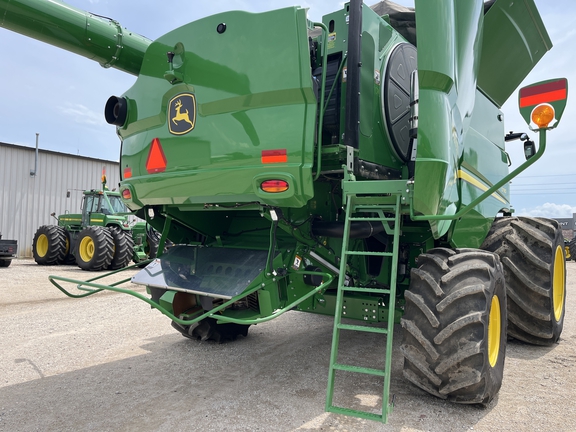 2023 John Deere S790 Combine