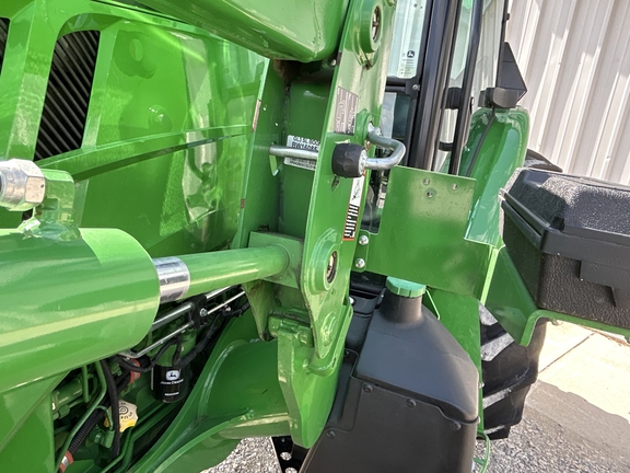 2016 John Deere 5100E Tractor