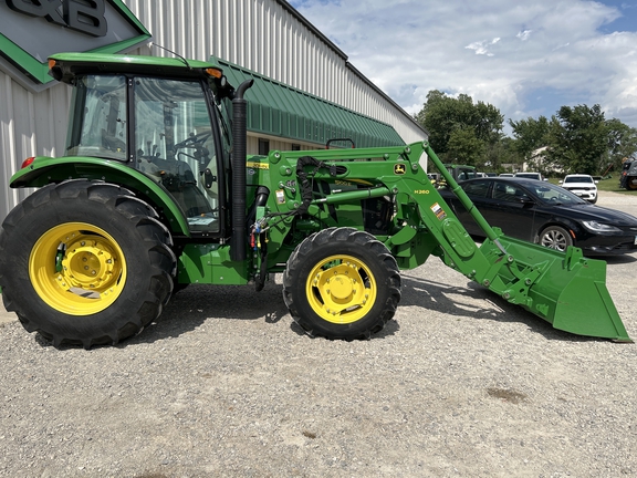 2016 John Deere 5100E Tractor