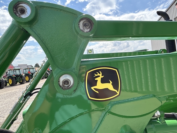 2016 John Deere 5100E Tractor