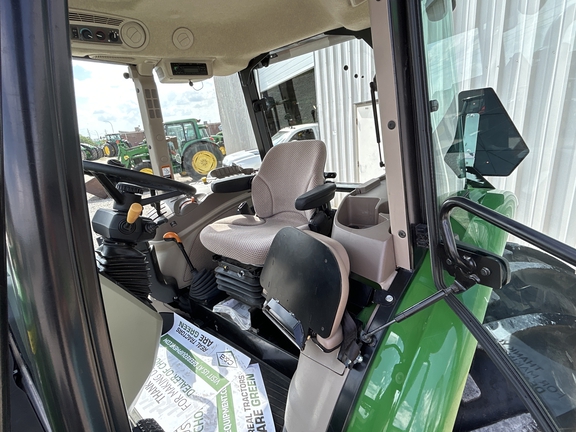 2016 John Deere 5100E Tractor