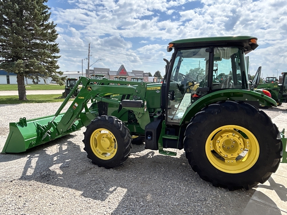 2016 John Deere 5100E Tractor