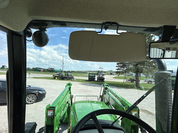 2016 John Deere 5100E Tractor