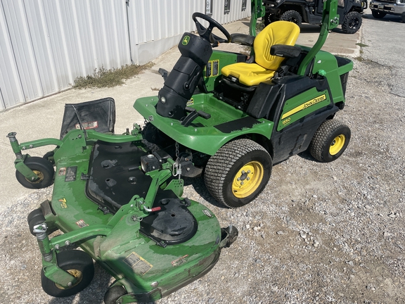 2022 John Deere 1550 Mower/Front Deck