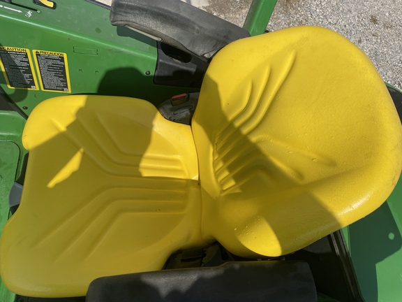 2022 John Deere 1550 Mower/Front Deck