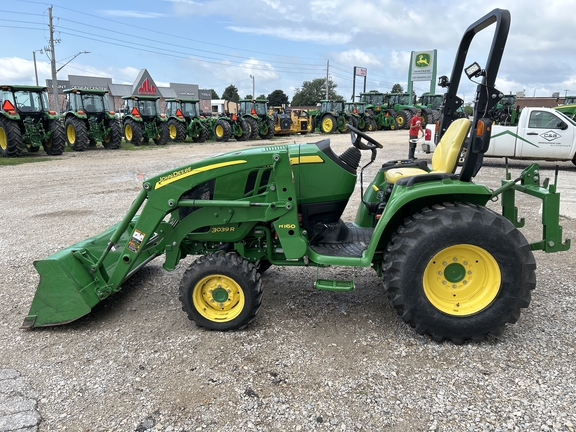 2017 John Deere 3039R Tractor Compact