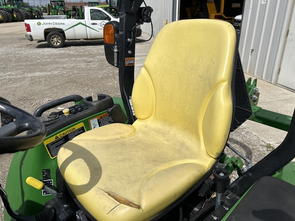 2017 John Deere 3039R Tractor Compact