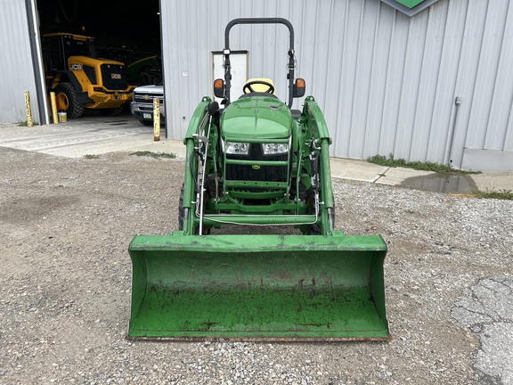 2017 John Deere 3039R Tractor Compact