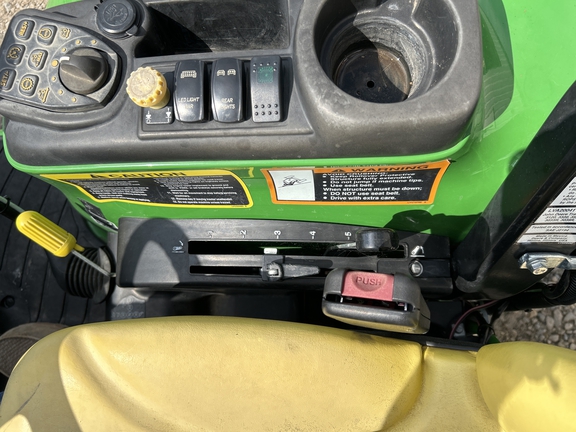 2017 John Deere 3039R Tractor Compact