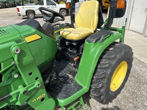 2017 John Deere 3039R Tractor Compact