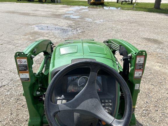 2017 John Deere 3039R Tractor Compact