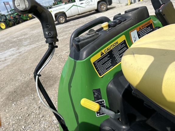 2017 John Deere 3039R Tractor Compact