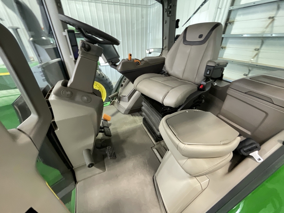 2023 John Deere 8R 410 Tractor