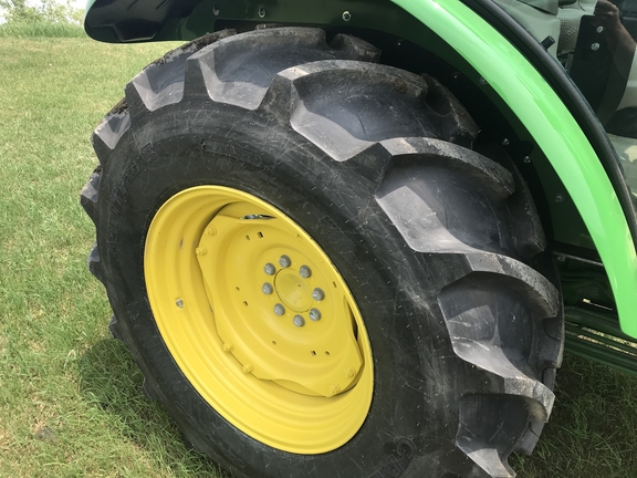 2023 John Deere 5090E Tractor