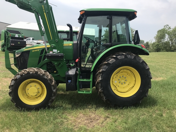 2023 John Deere 5090E Tractor