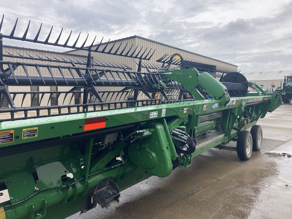 2023 John Deere RD40F Header Combine