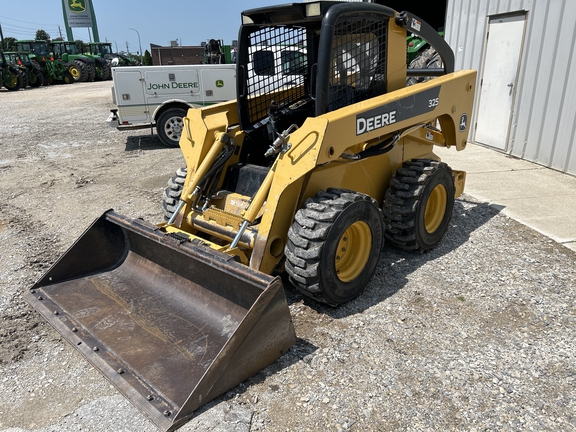 2009 John Deere 325 Skid Steer Loader