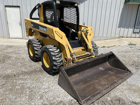 2009 John Deere 325 Skid Steer Loader