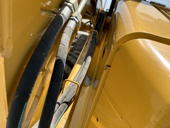 2009 John Deere 325 Skid Steer Loader