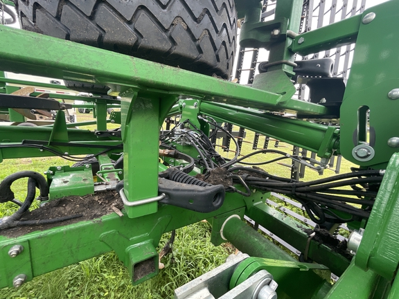 2023 John Deere 2230FH Field Cultivator