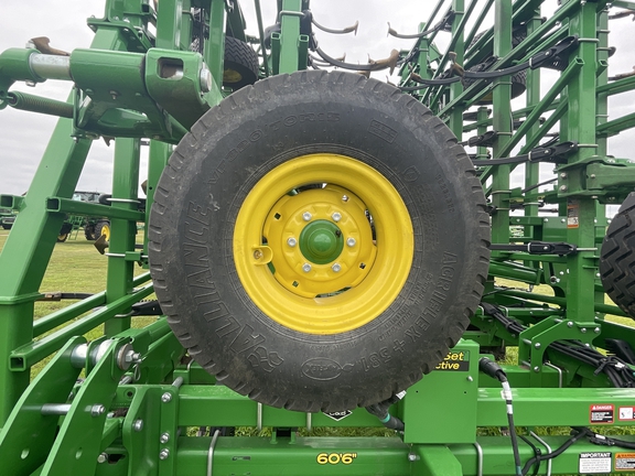 2023 John Deere 2230FH Field Cultivator