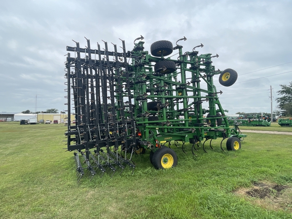 2023 John Deere 2230FH Field Cultivator