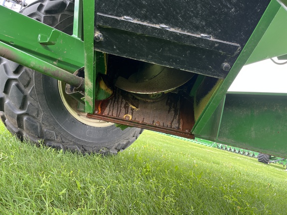 2011 Parker 839 Grain Cart