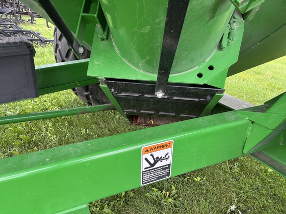 2011 Parker 839 Grain Cart