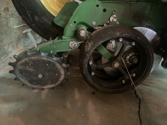 2022 John Deere 1775NT Planter