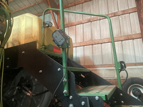 2022 John Deere 1775NT Planter