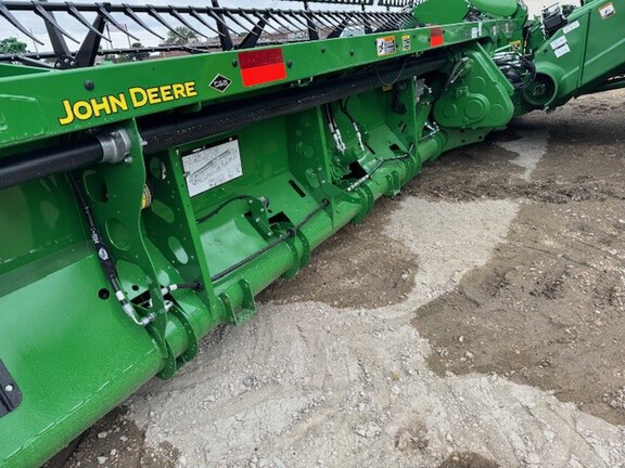 2024 John Deere RD40F Header Combine